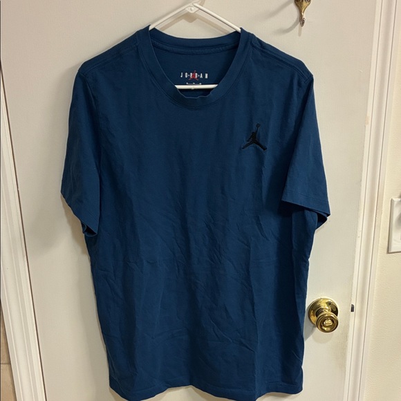 Jordan Men's Deep Blue Short Sleeve T-shirt in Sz XL - Picture 1 of 5